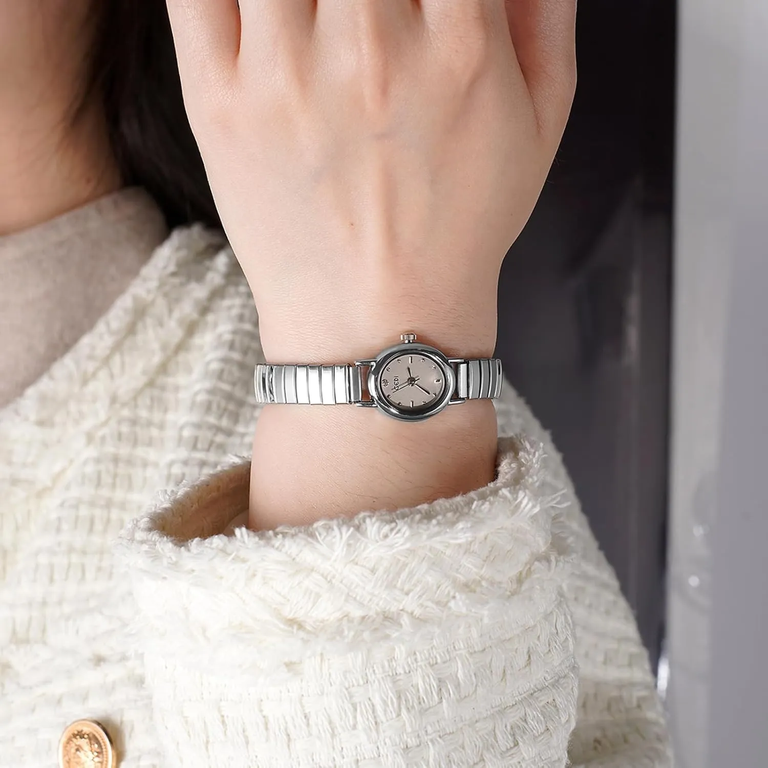 Dial Waterproof Ladies Analog Quartz Watches Gosasa thermometer gobi substantial controversial saturn Women's Easy to Read Watch Stainless Steel Expansion Band Elastic Strap Gold Silver Tone Petite Oval 