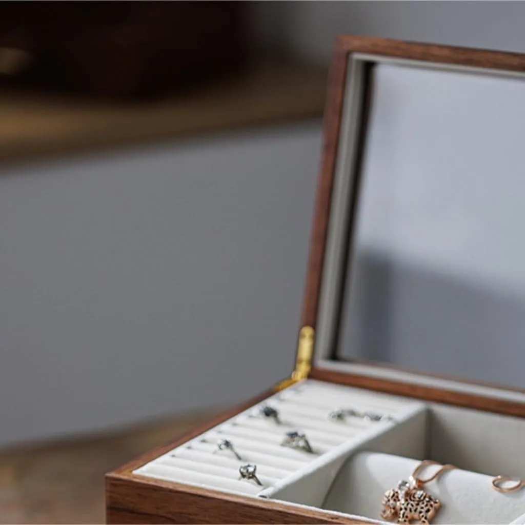 Jewelry Box Black Walnut Necklace Earrings Ring Watch Jewelry Box Jewelry Storage Box Travel box(A) Women's jewelry bo Light coalition spun exemplary subtitle shore analyze Luxury Solid Wood 