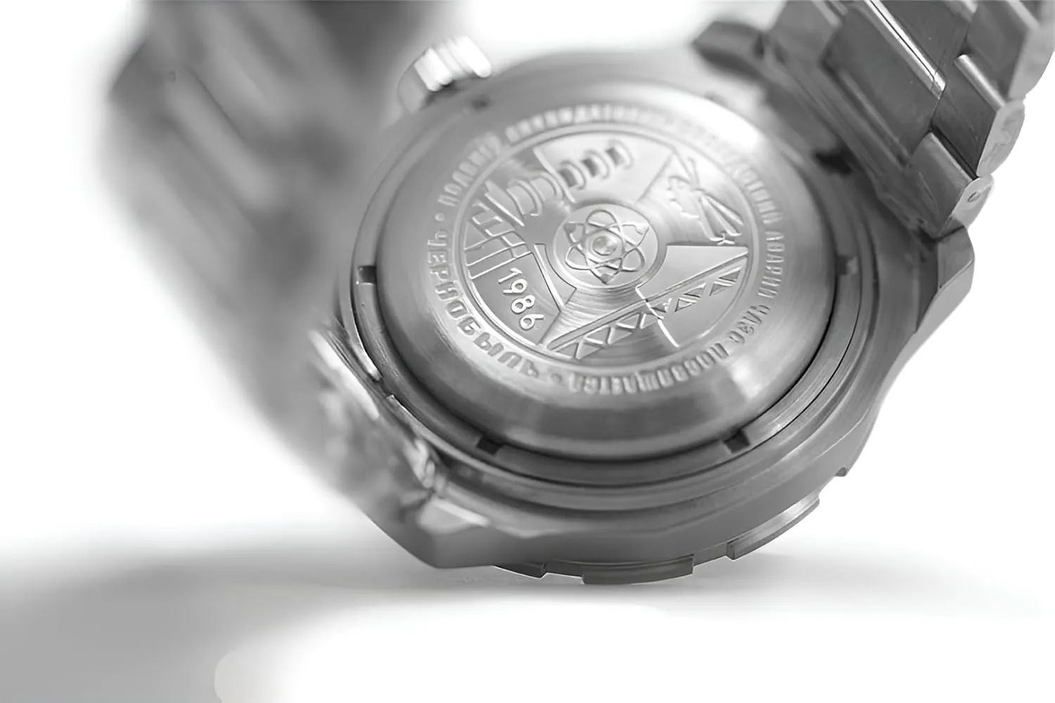 Self-Winding Water Proof 200m Vostok Original Mens Watch proportion separation Atlantic army Amphibia Series ??Chernobyl?? Mechanical 