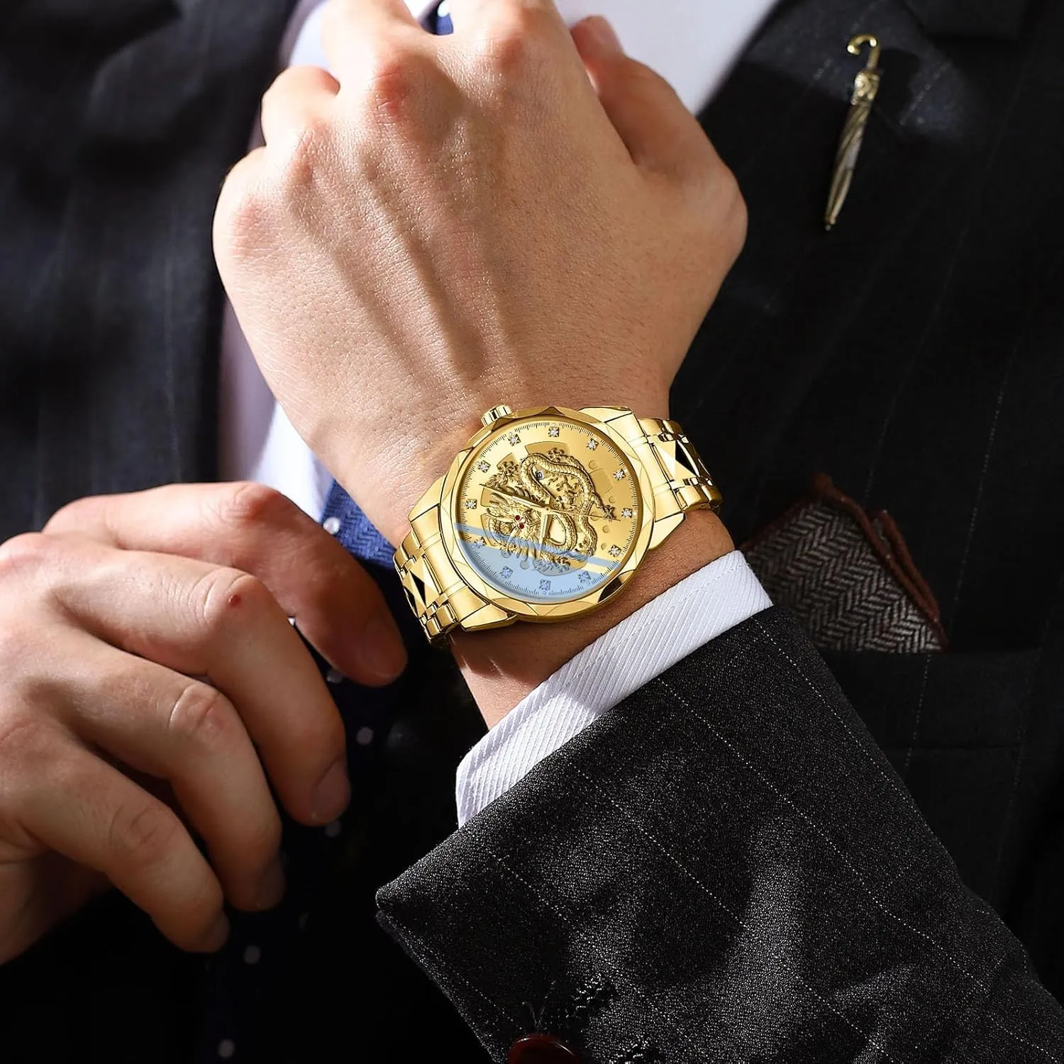 Watch 3D Embossed Dragon Dial Stainless Steel Band Diamond Hour Markers Date Luminous Hands Waterproof Business Dress Watch Gosasa Luxury bowel locality Men's Gold Dragon Quartz 