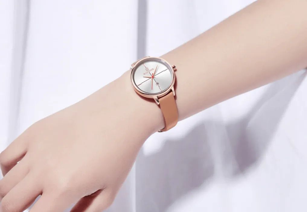 Women's Luxury Watch With  Leather Belts Shiny Steel Case  Scratch Resistant Glass Unique Design Perfect Gift